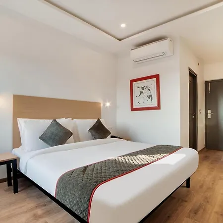 Townhouse Ss Aero Prime Hotel Shamshabad Exterior photo