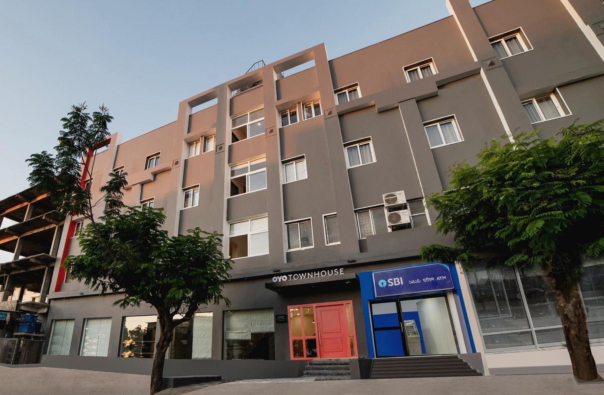 Hotel Townhouse Ss Aero Prime Shamshabad