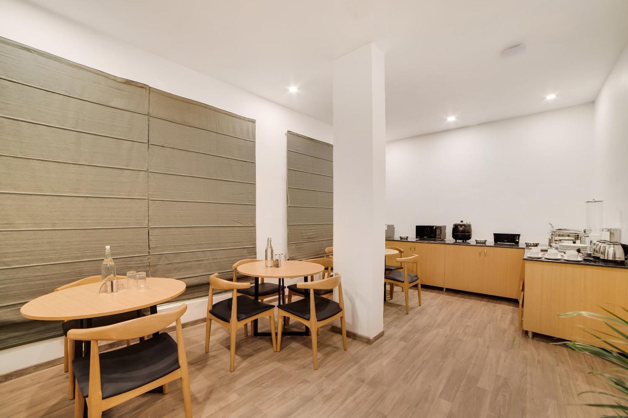 Townhouse Ss Aero Prime Hotel Shamshabad