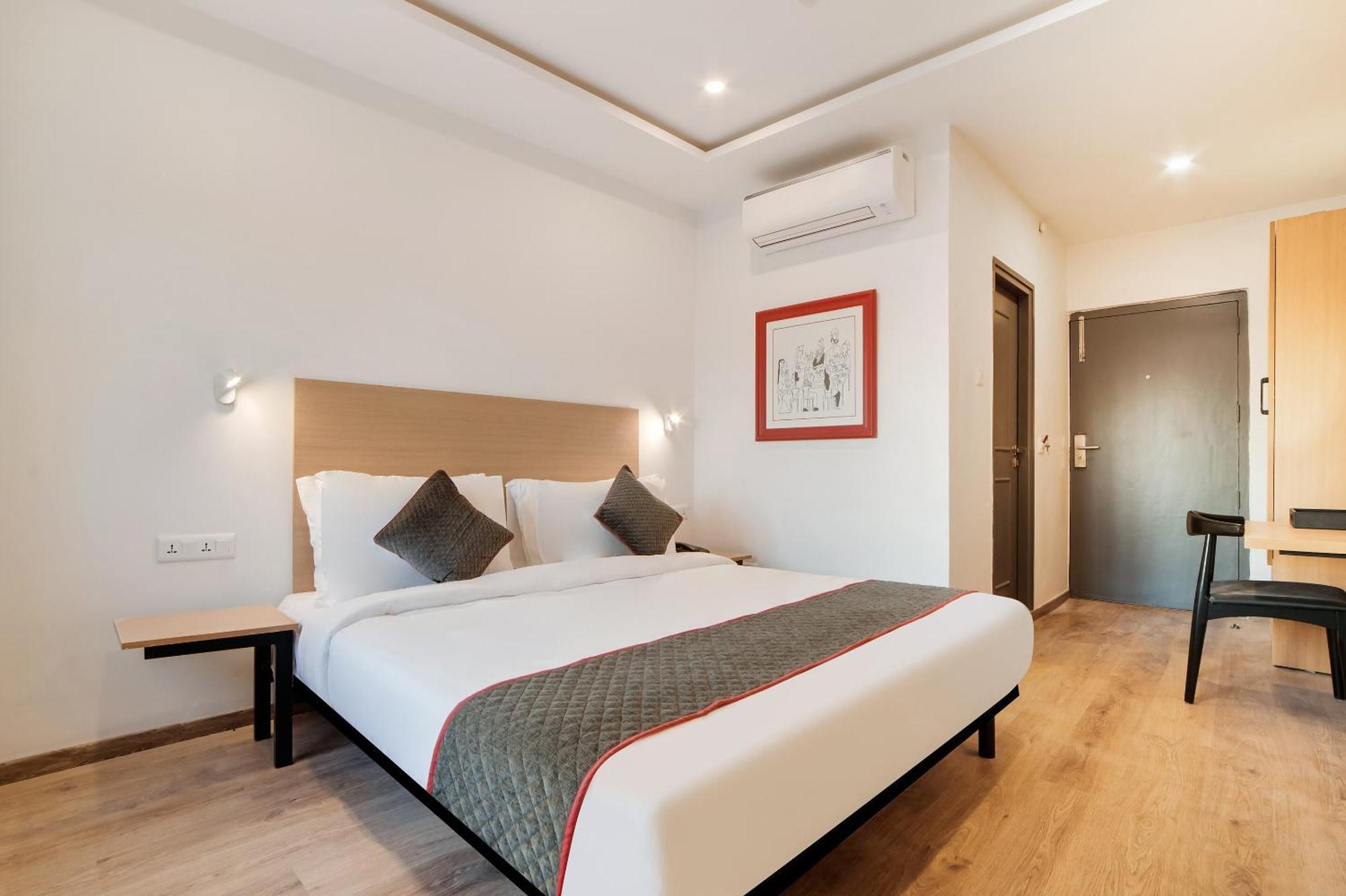 Townhouse Ss Aero Prime Hotel Shamshabad