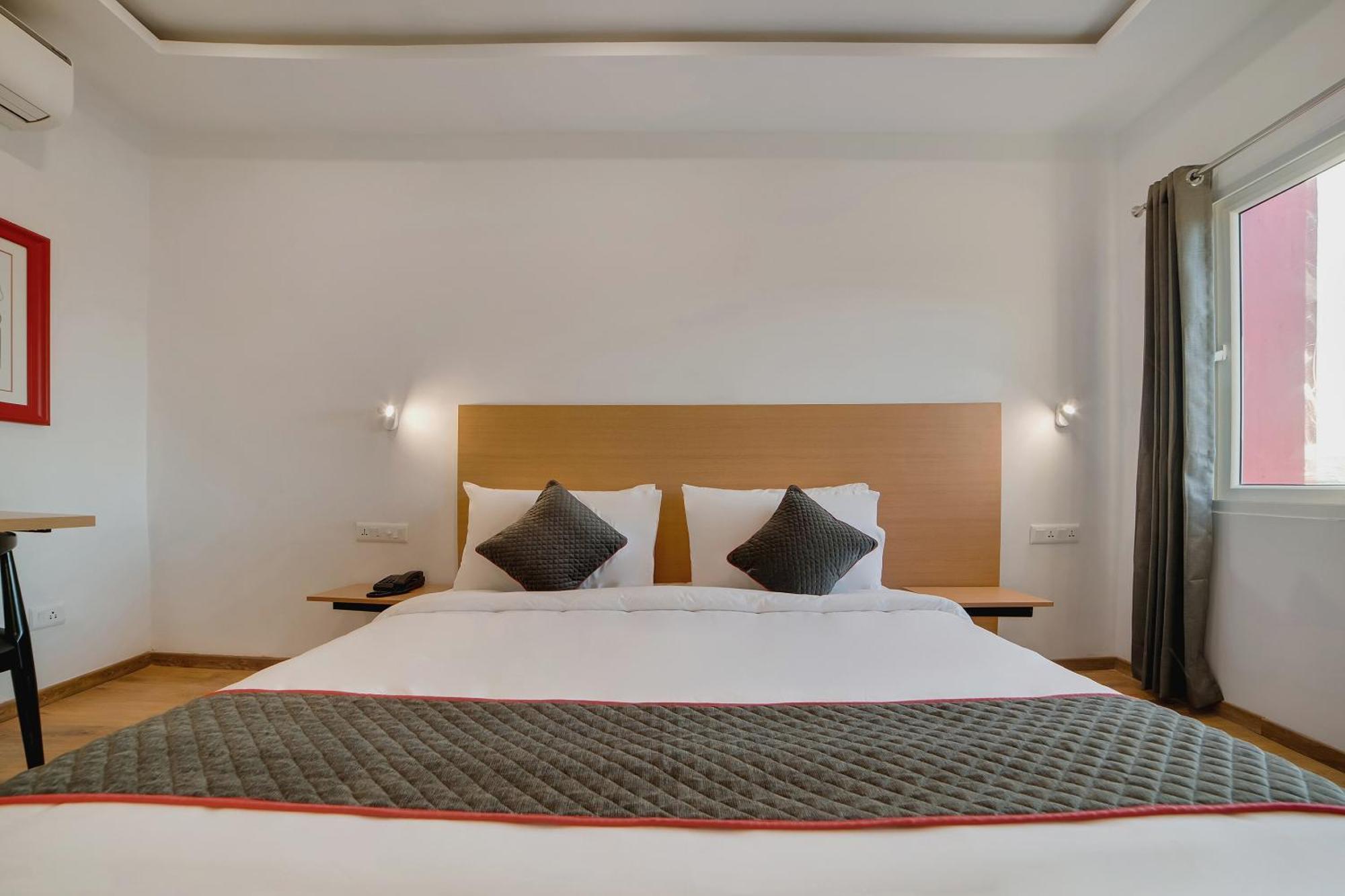 Hotel Townhouse Ss Aero Prime Shamshabad