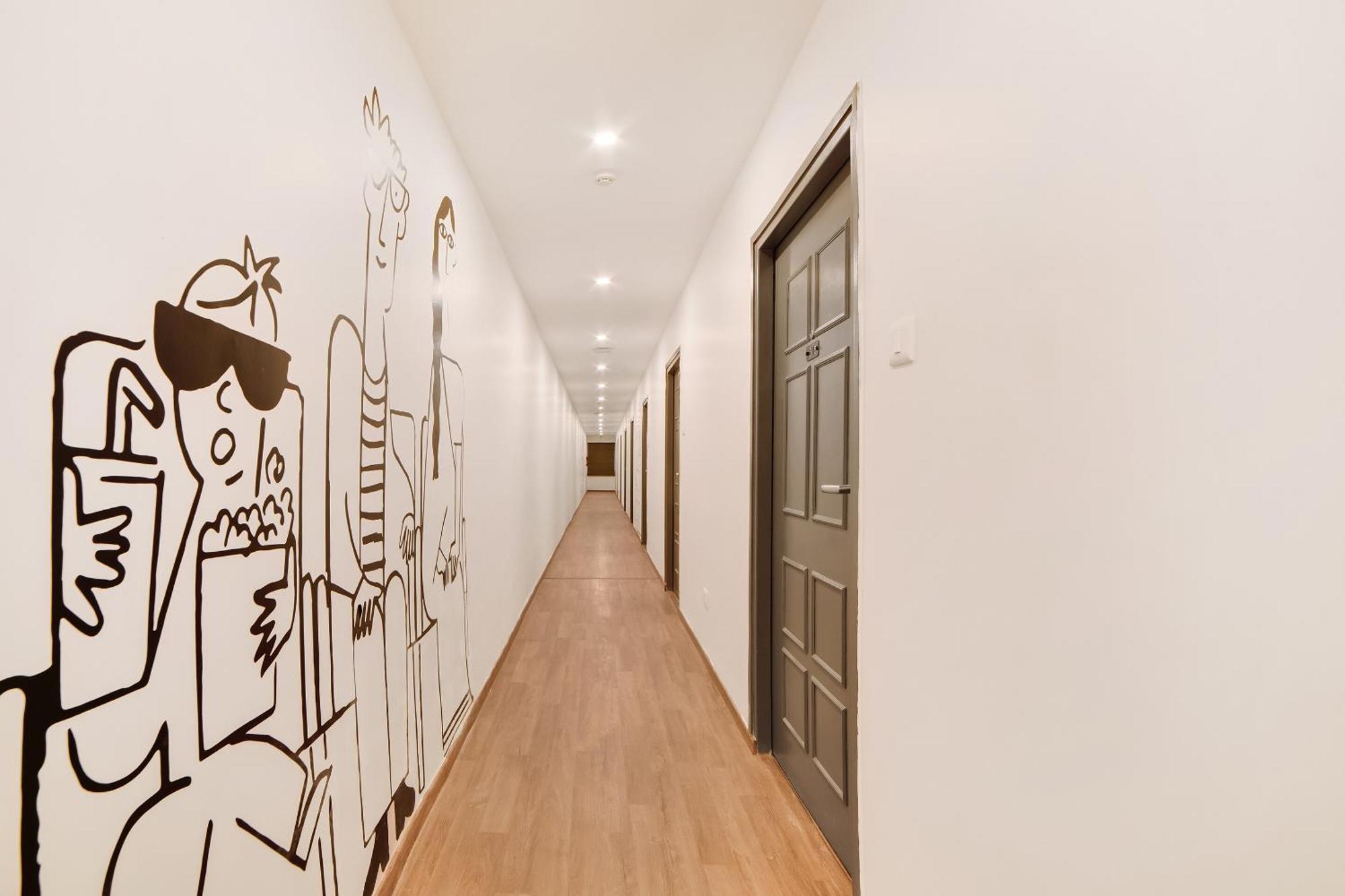 Townhouse Ss Aero Prime Hotel 4*