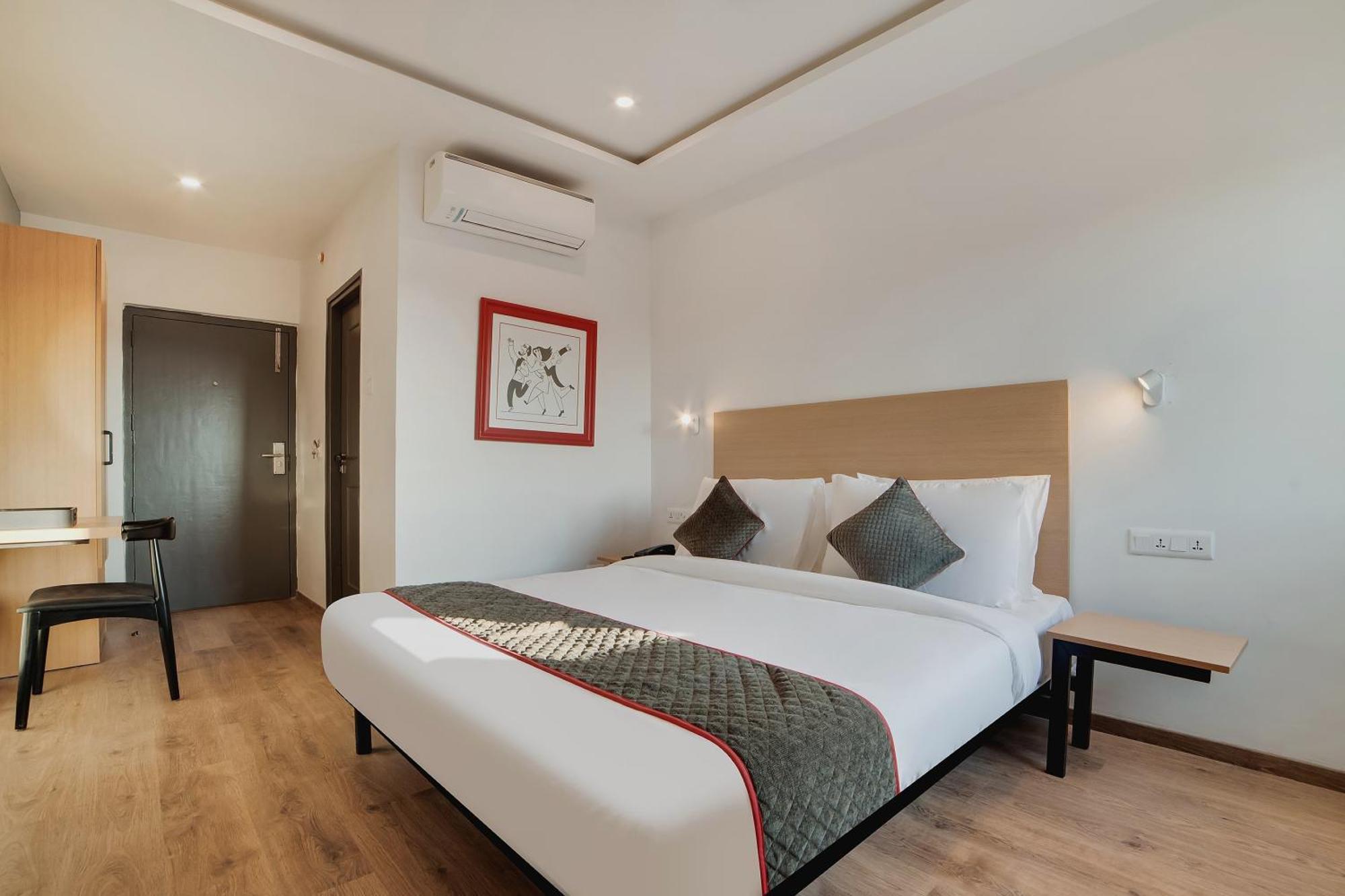 Hotel Townhouse Ss Aero Prime 4*
